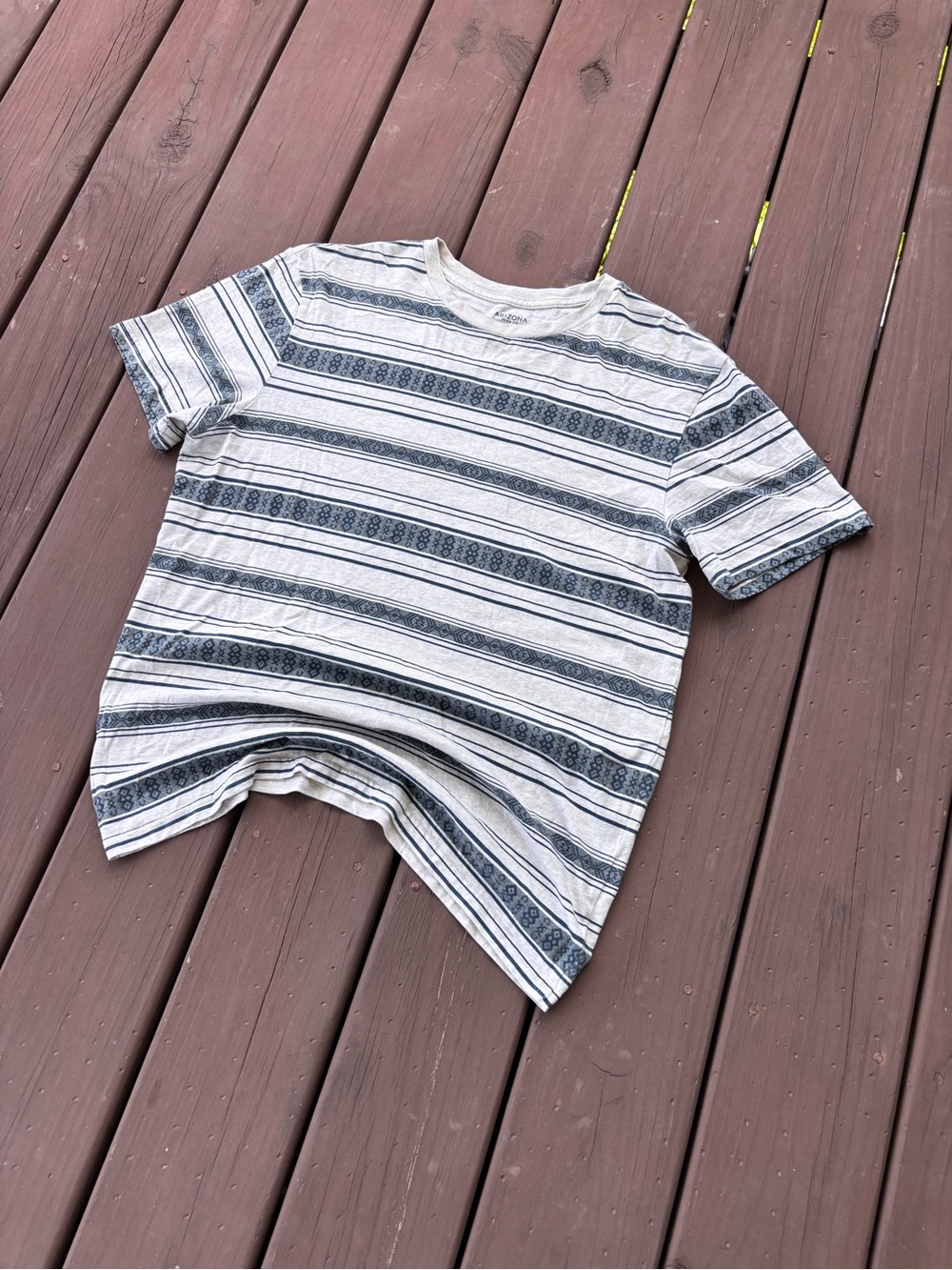 Arizona Jean Co Mens S Grey Aztec Stripe Tee